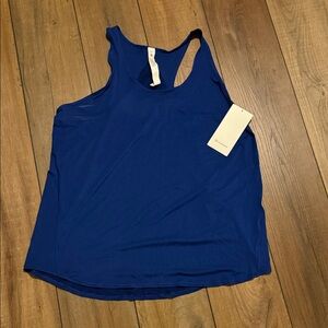 LuLuLemon New Essential Tank Size 14
